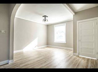 2713 W 3rd St #1, Duluth, MN 55806