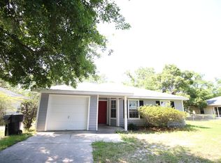 2119 NE 3rd Pl, Gainesville, FL 32641