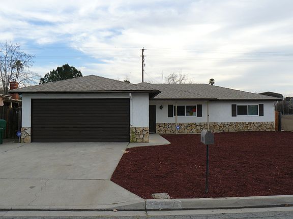 2nd image of 40633 Mulberry Dr