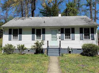 1607 Oakleaf Ln, Charlottesville, VA 22903