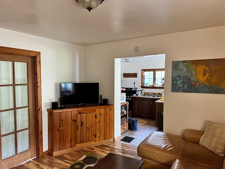 717 N Tioga St #B — Photo 5