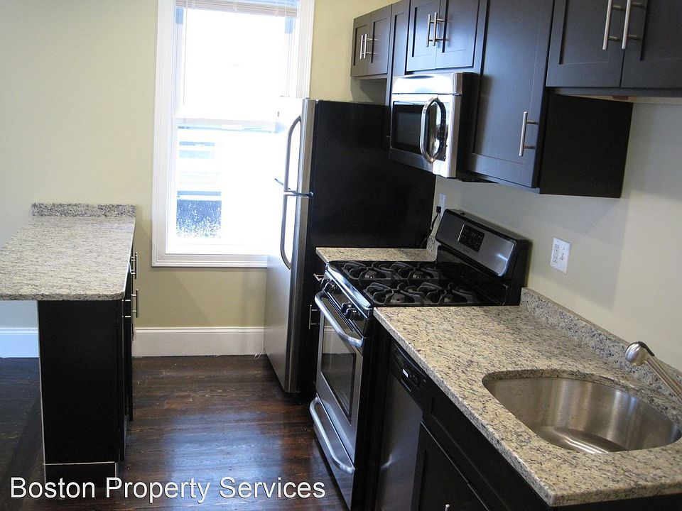 1st image of 9 Carmel St #3