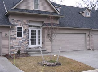 5488 Trillium Crossing Ct, Ann Arbor, MI 48103