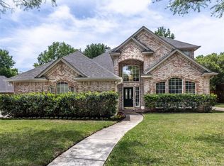 2108 Hidden Woods Ct, Arlington, TX 76006