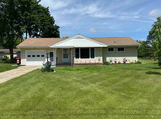 207 W Main St, Gillett, WI 54124