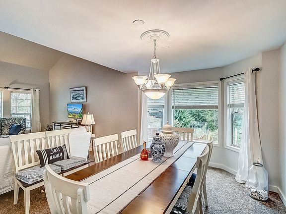 5th image of 3811 116th Street Ct NW