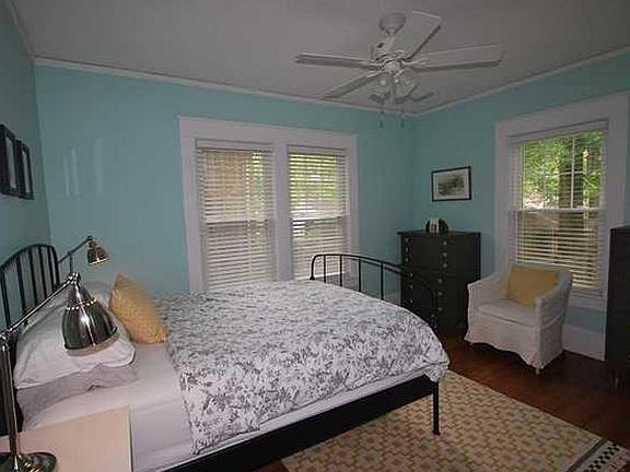 5th image of 217 S Tremont Dr