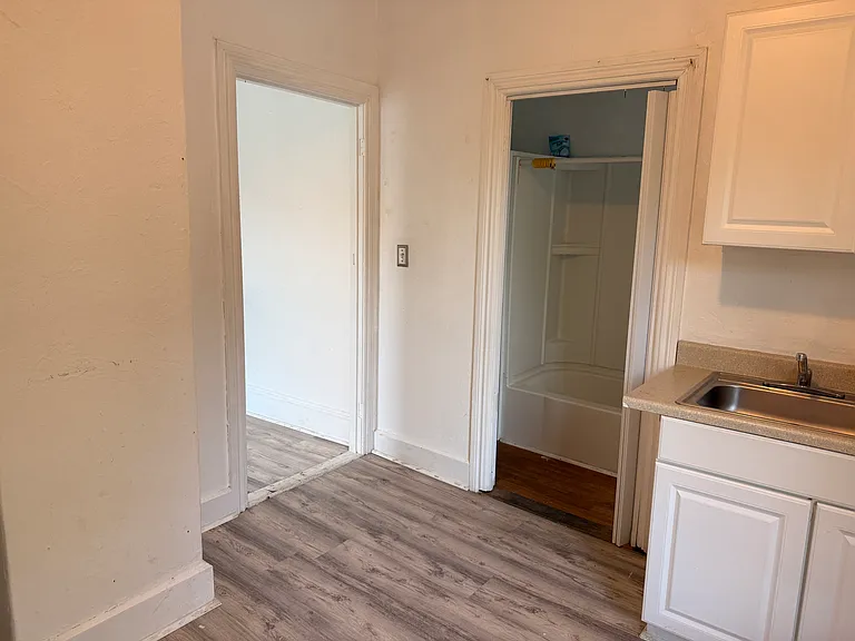 17 Harrison St #C — Photo 7