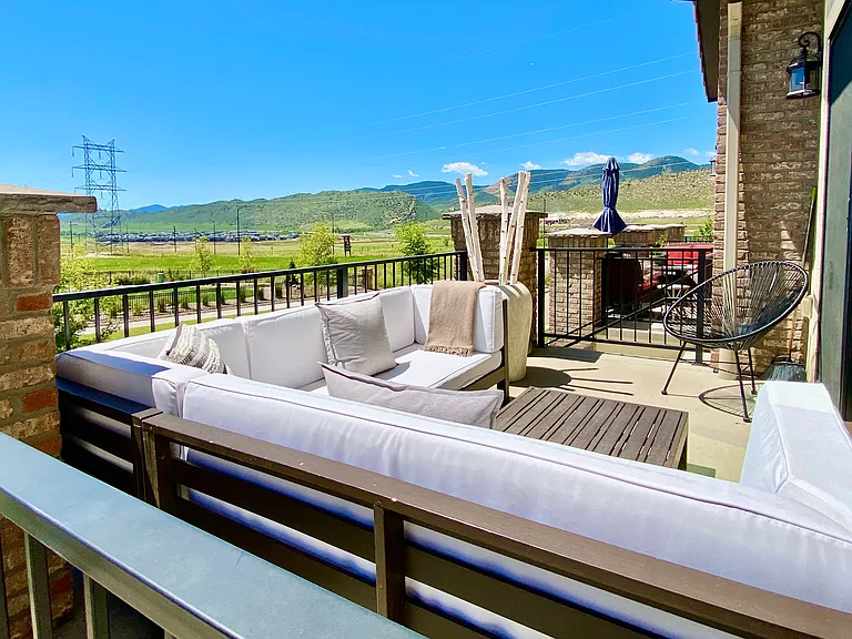 Mountain View Patio