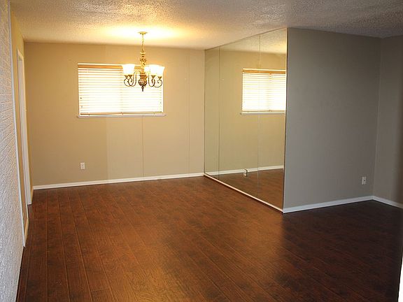 5th image of 5004 Fall River Dr