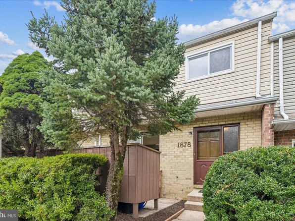 1878 Autumn Frost Ln, Baltimore, MD 21209