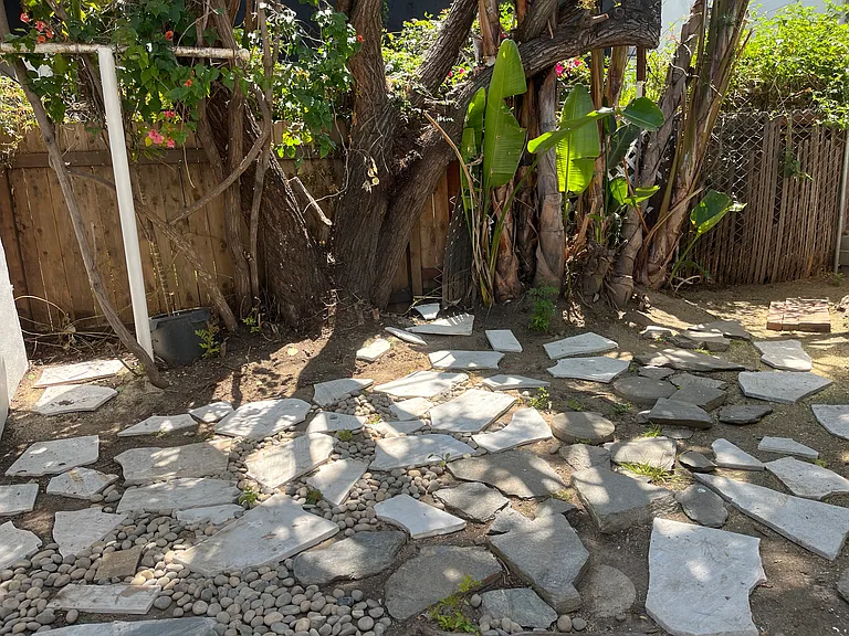 148 N Swall Dr #2 — Photo 12