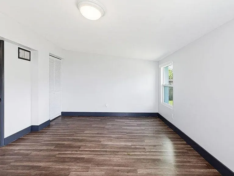 102 SE El Sito Ct — Photo 13