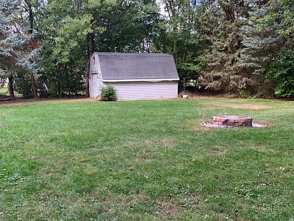 4th image of 3903 Engel Dr