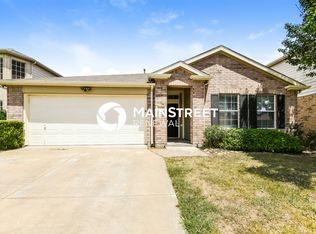 8421 Beaufort Ct, Fort Worth, TX 76123