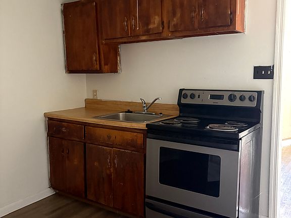 5th image of 823 Siluria St #825