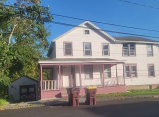 82 Thompson St, Catskill, NY 12414