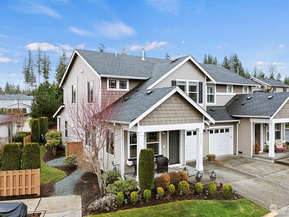 1st image of 23923 NE 113th Lane #131