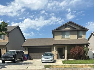255 N Boston Dr, North Salt Lake, UT 84054
