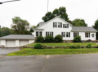 25 Blackman Rd, Waterbury, CT 06704