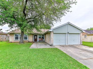 9743 Shell Rock Rd, La Porte, TX 77571