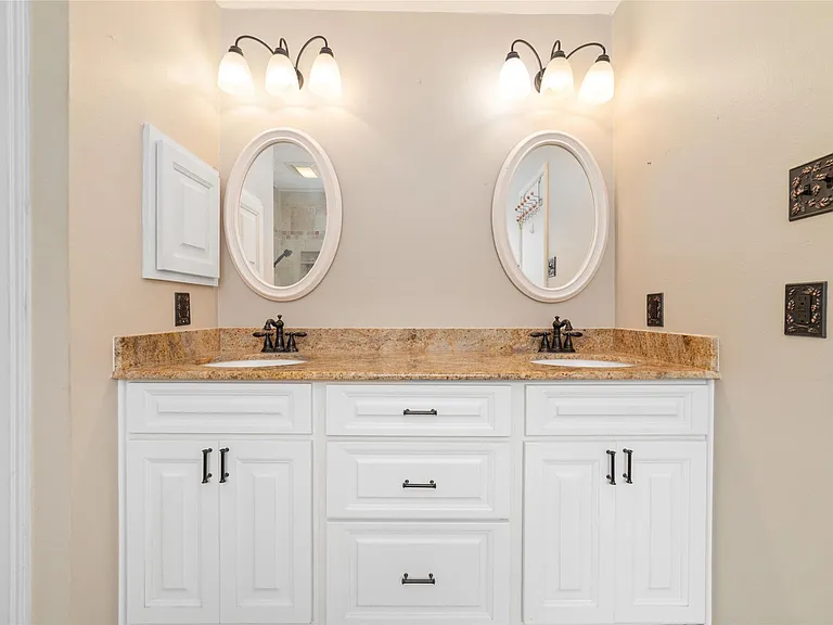 1503 Telkwa Dr — Photo 15