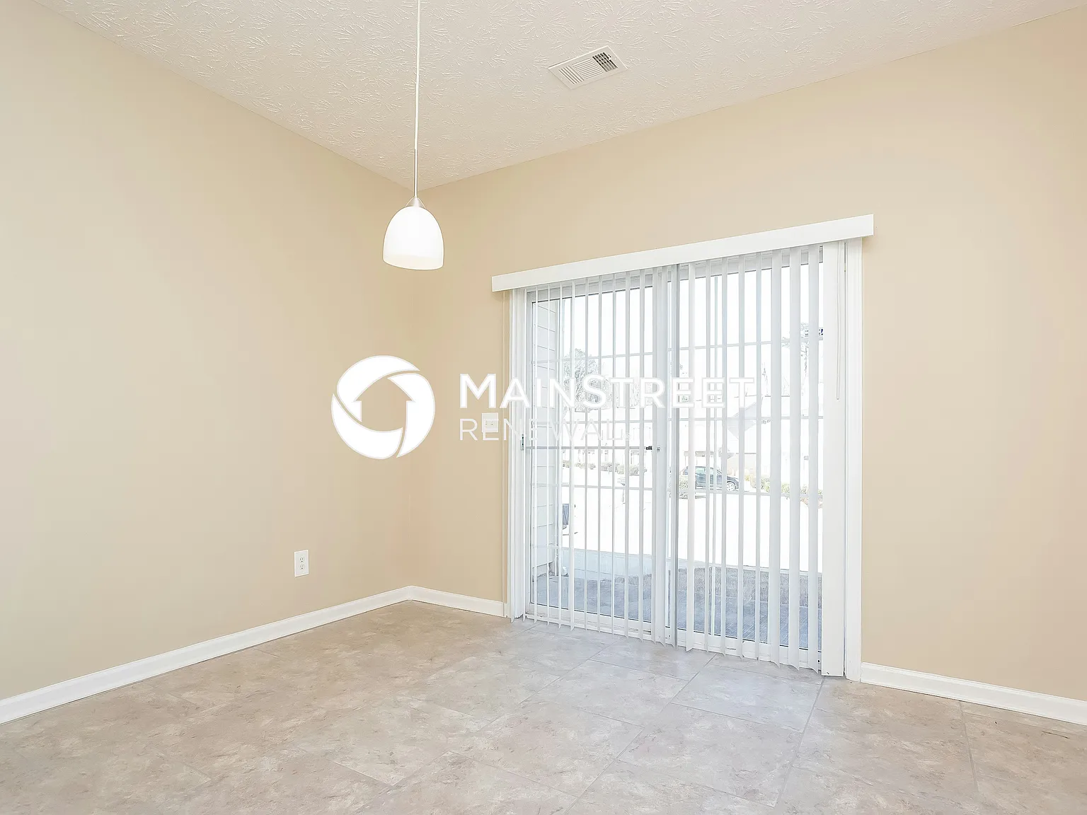 4910 Heritage Circle — Photo 4