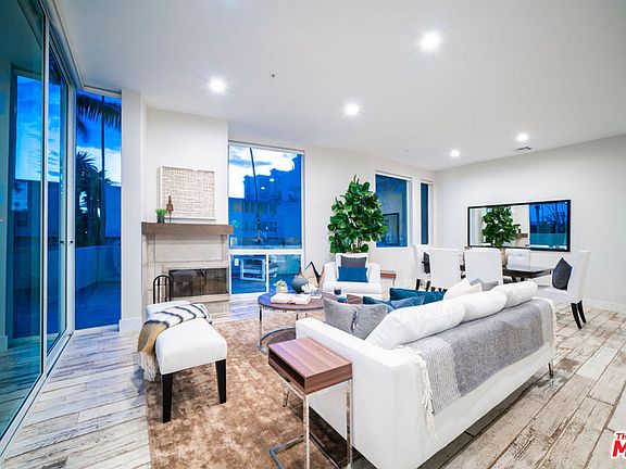 4th image of 401 California Ave APT 1