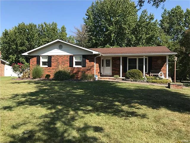 3016 Mark Trail Dr photo 1