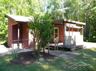 8010 S Fenmore Rd, Merrill, MI 48637