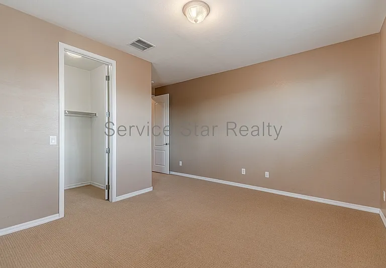 2214 E Chanute Pass — Photo 21