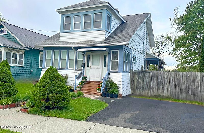 2nd image of 19 Bohl Avenue