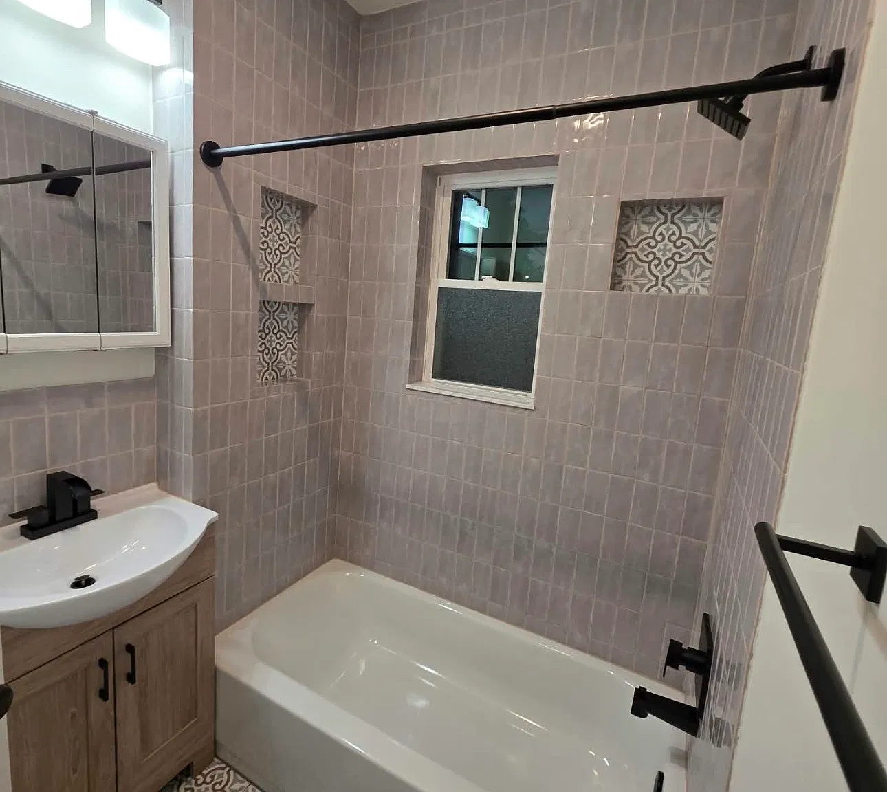 1703 North Ave — Photo 3