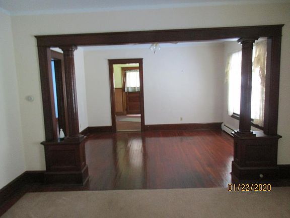 2nd image of 1127 College Ave