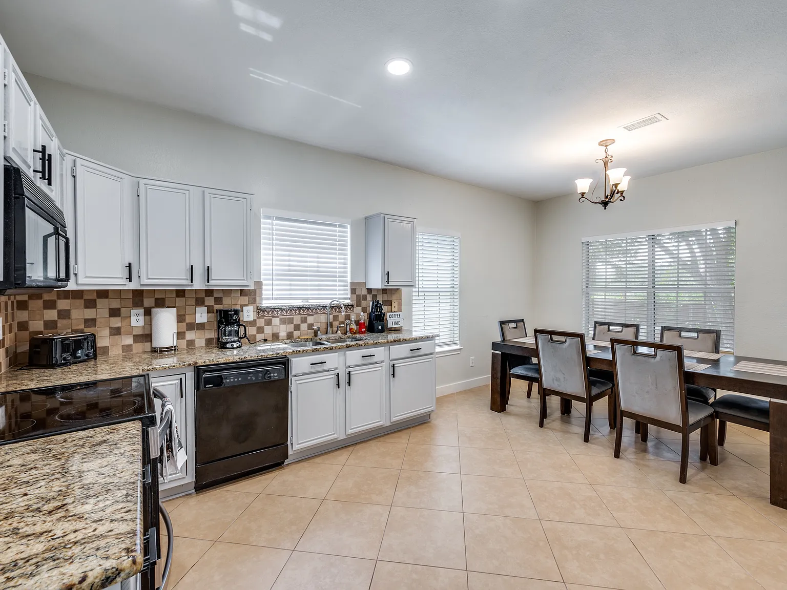 7941 Flagstone St — Photo 4