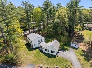 2 Pine Needle Ln, Plymouth, MA 02360