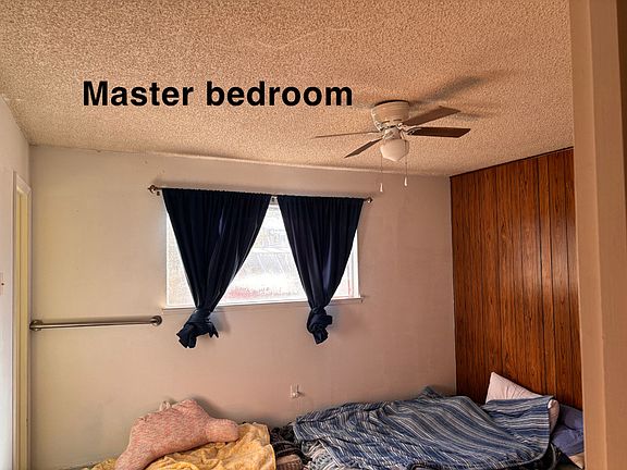4th image of 412 E 22nd St
