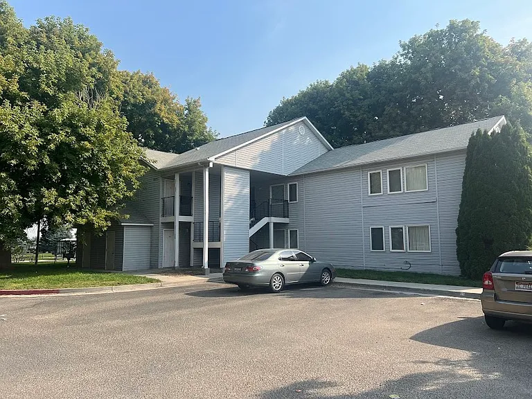 2315 E. Locust St. Building
