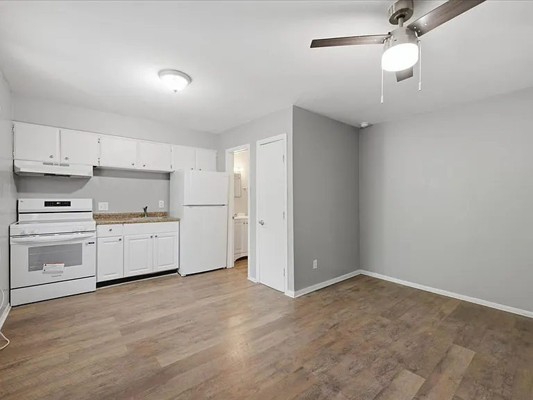 8820 E 45th St — Photo 14