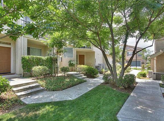 2nd image of 1055 Niguel Ln