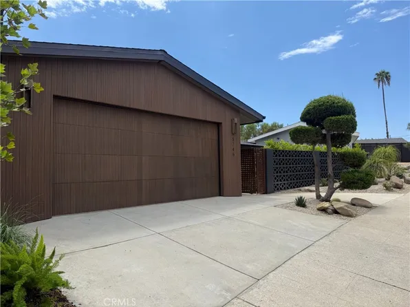 5746 McDonie Ave, Woodland Hills, CA 91367