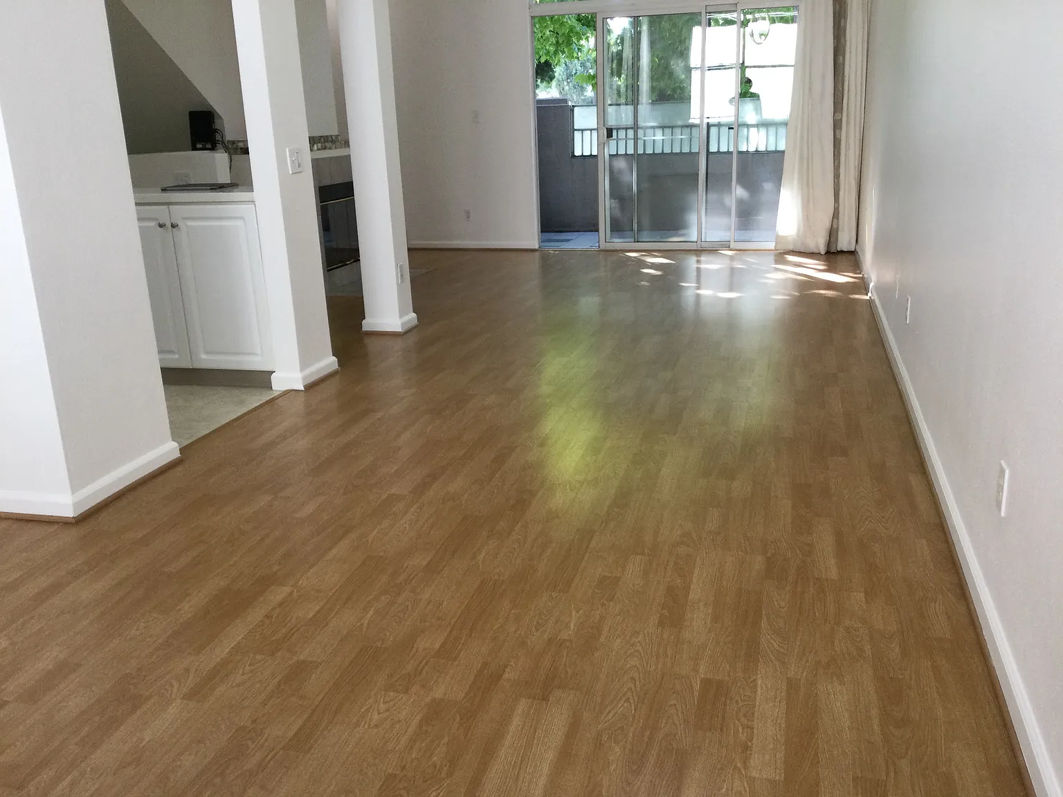 2 bed, 2.5 bath, 1150 sqft, $4,500 — Photo 4