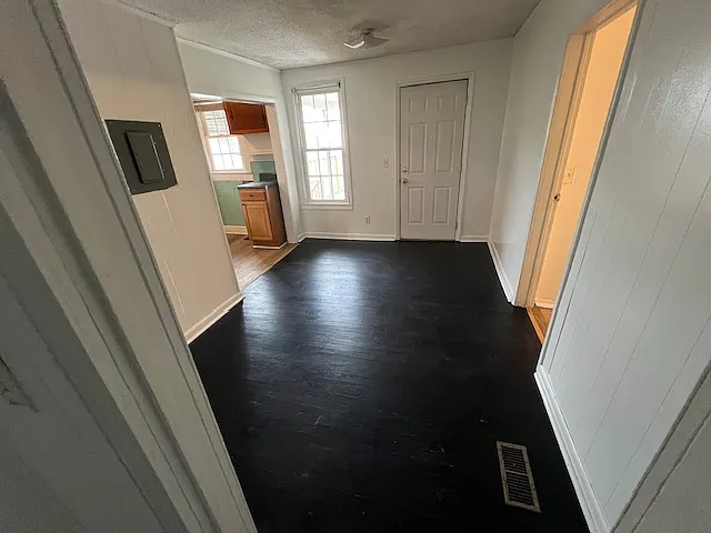 1207 E Martin St — Photo 9
