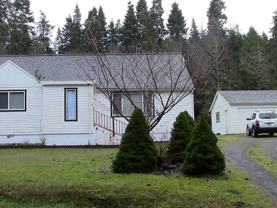 1st image of 29907 Scenic Dr NE