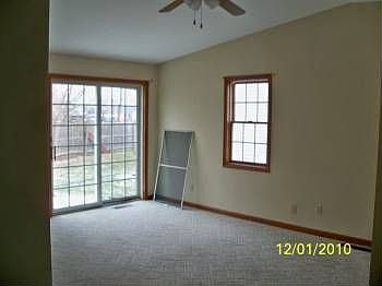 4th image of 930 W 87th Ave