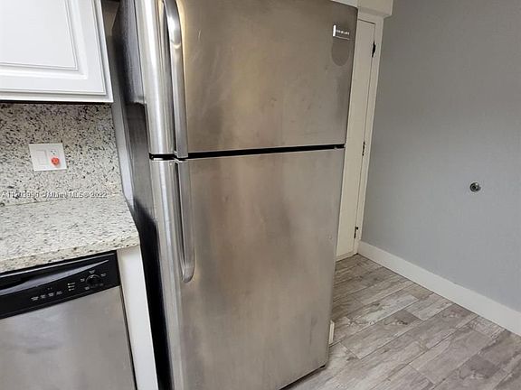 5th image of 8245 Lake Dr APT 205