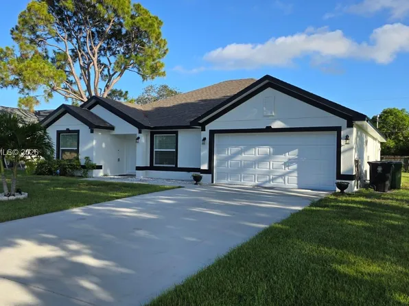 2650 SE Caladium Ave, Port Saint Lucie, FL 34952
