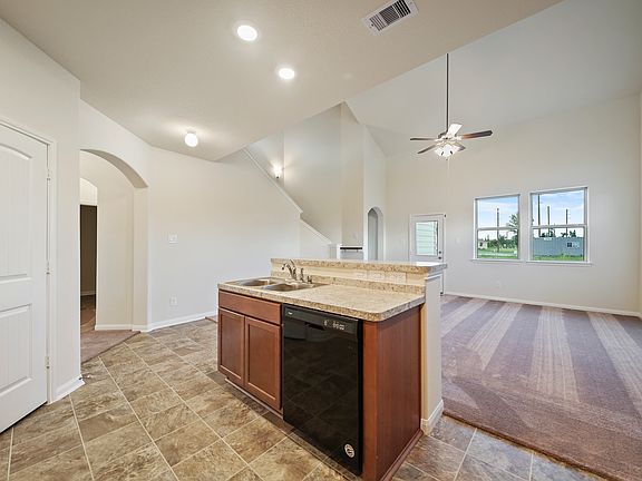 5th image of 600 Turtle Dove Dr