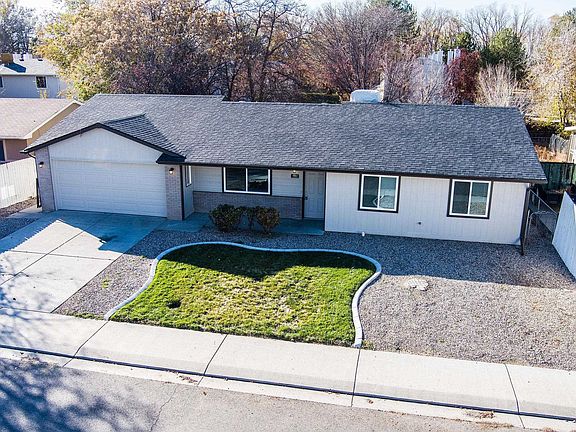 3rd image of 453 1/2 Cottonwood Lake Dr