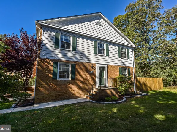 7046 Leestone St, Springfield, VA 22151